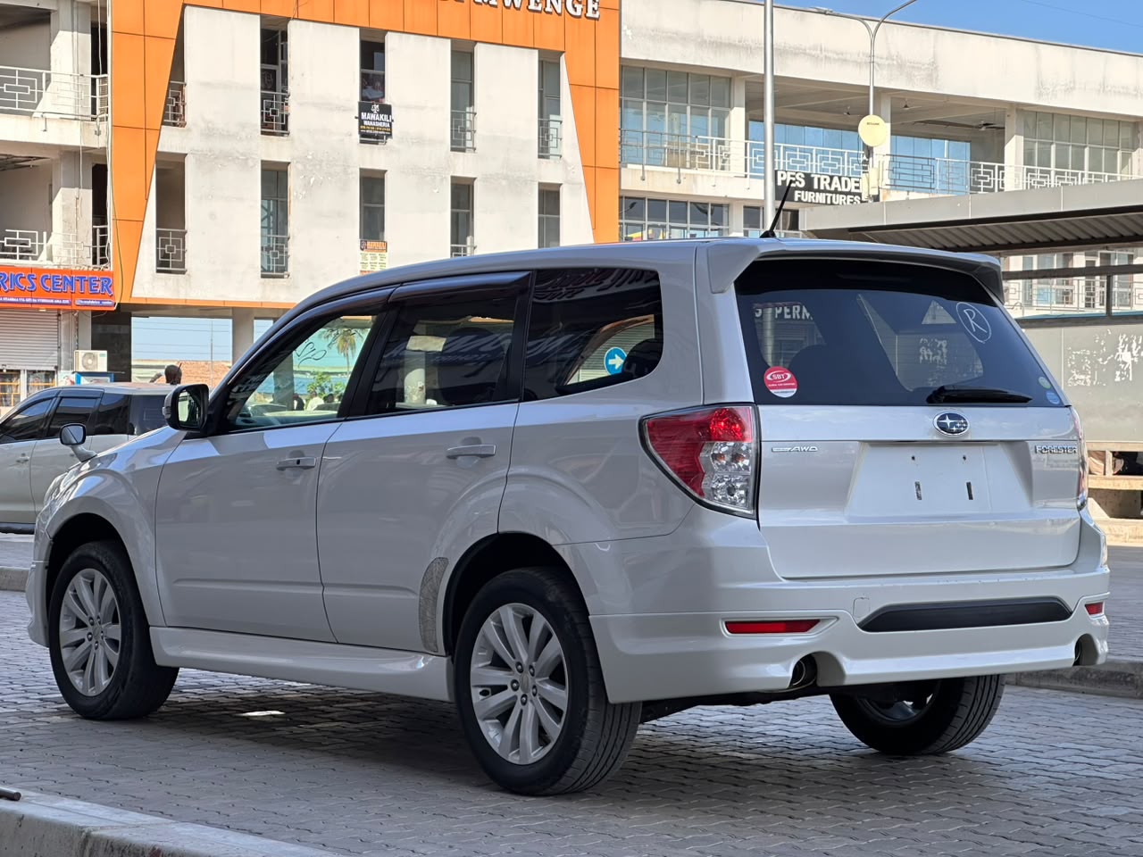 SUBARU FORESTER thumbnail 2